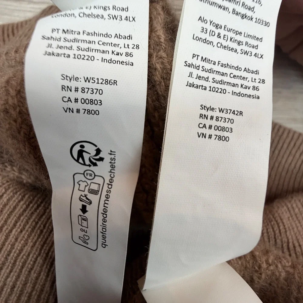 Alo Yoga Cashmere Waffle Knit Set Toasted Almond Crop Top High Waist Pants Sz M